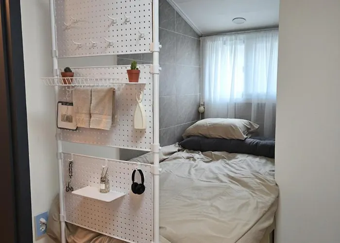 2baths 2br Heart Of Sinchon Pensión 4*